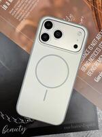 Чехол для iPhone 17 pro матовые с кнопкой белый