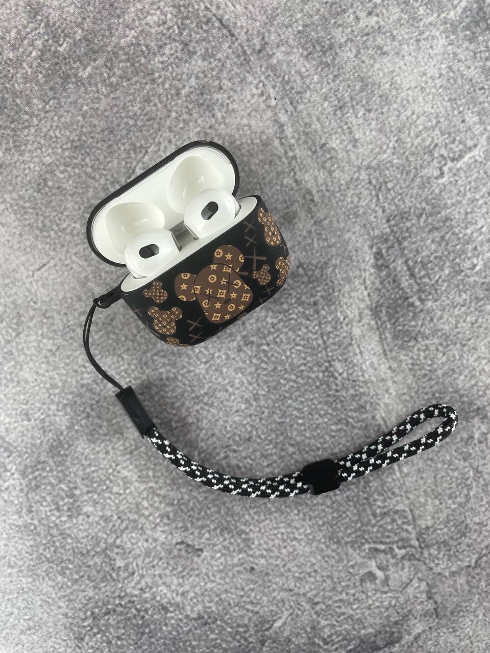 Чехол для AirPods 3 Luxo A26 Вид спереди