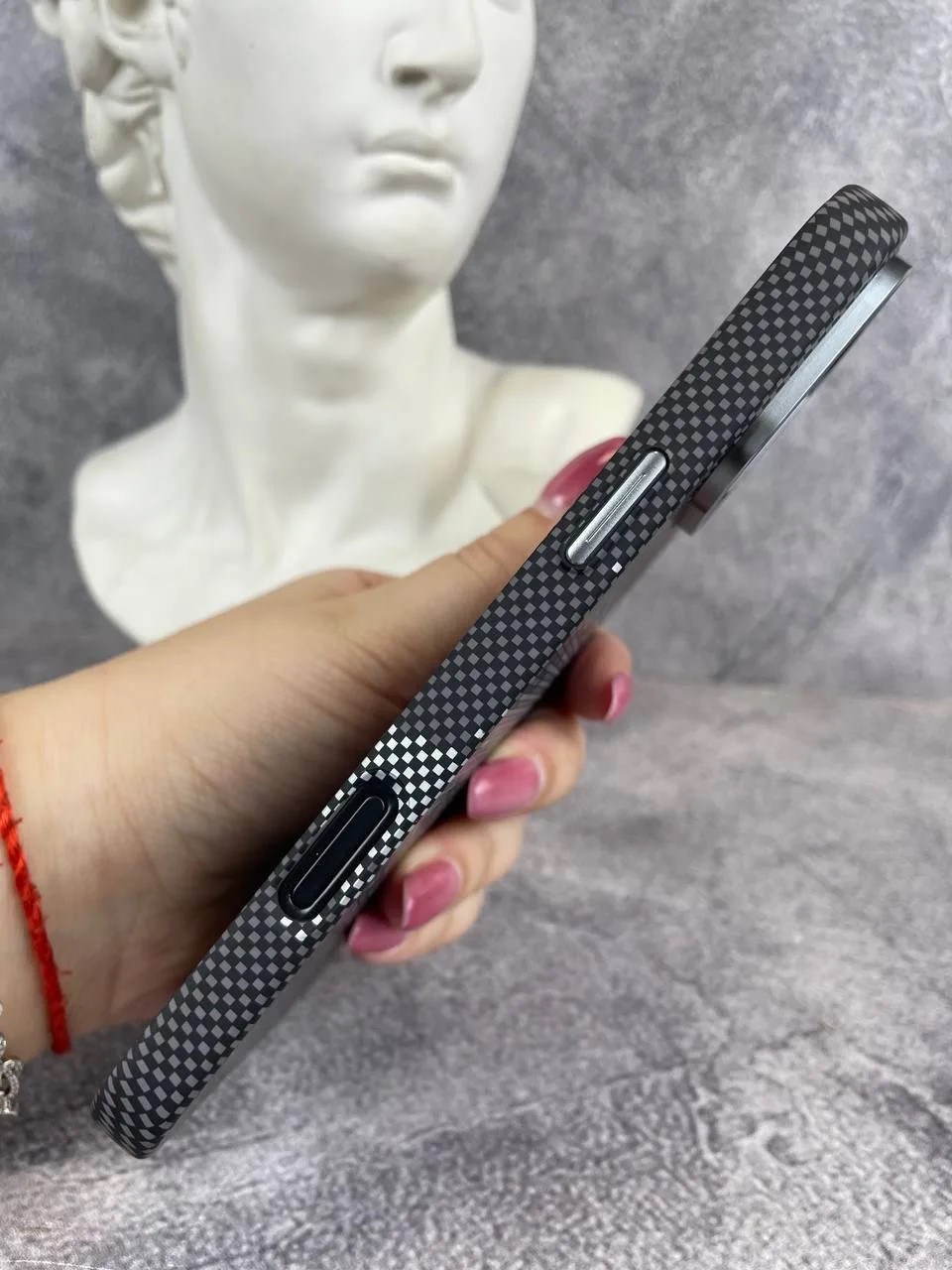 Защитная накладка для iPhone 16 Pro Max LUXO J278 Magsafe Вид сбоку