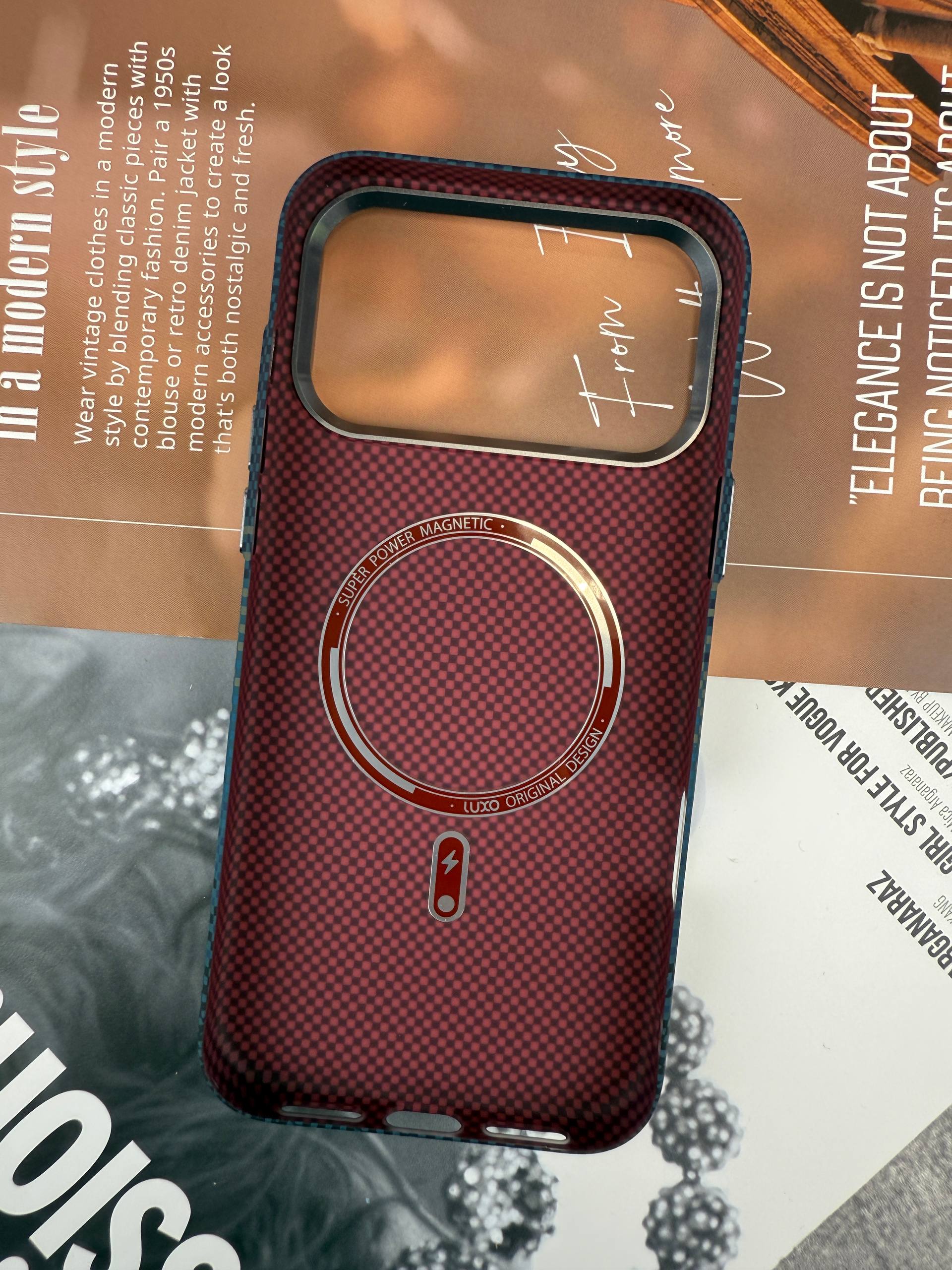 Защитная накладка для iPhone 17 Pro LF114 Magsafe Вид сзади
