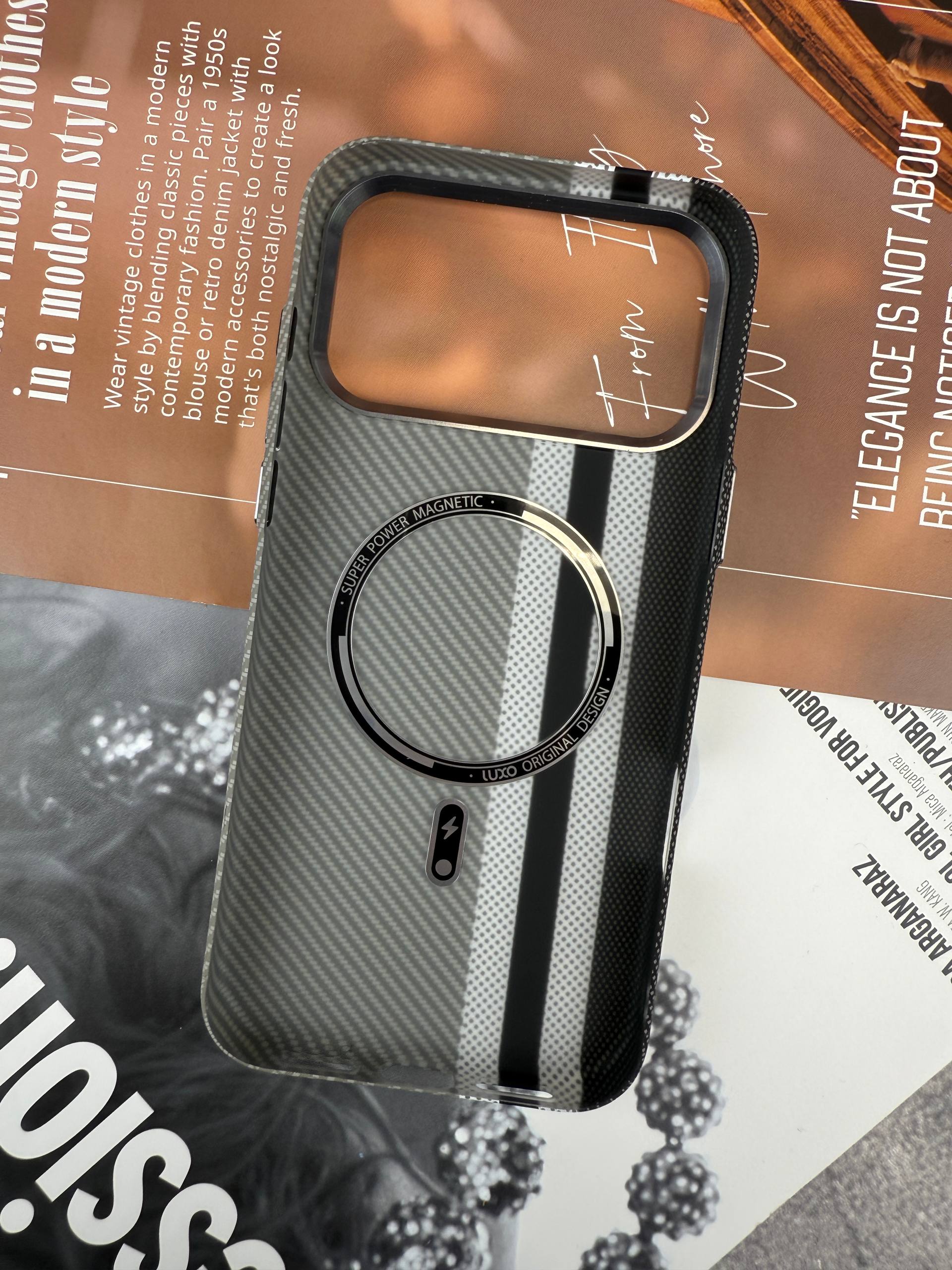 Защитная накладка для iPhone 17 Pro Max LF9 Magsafe Вид сзади