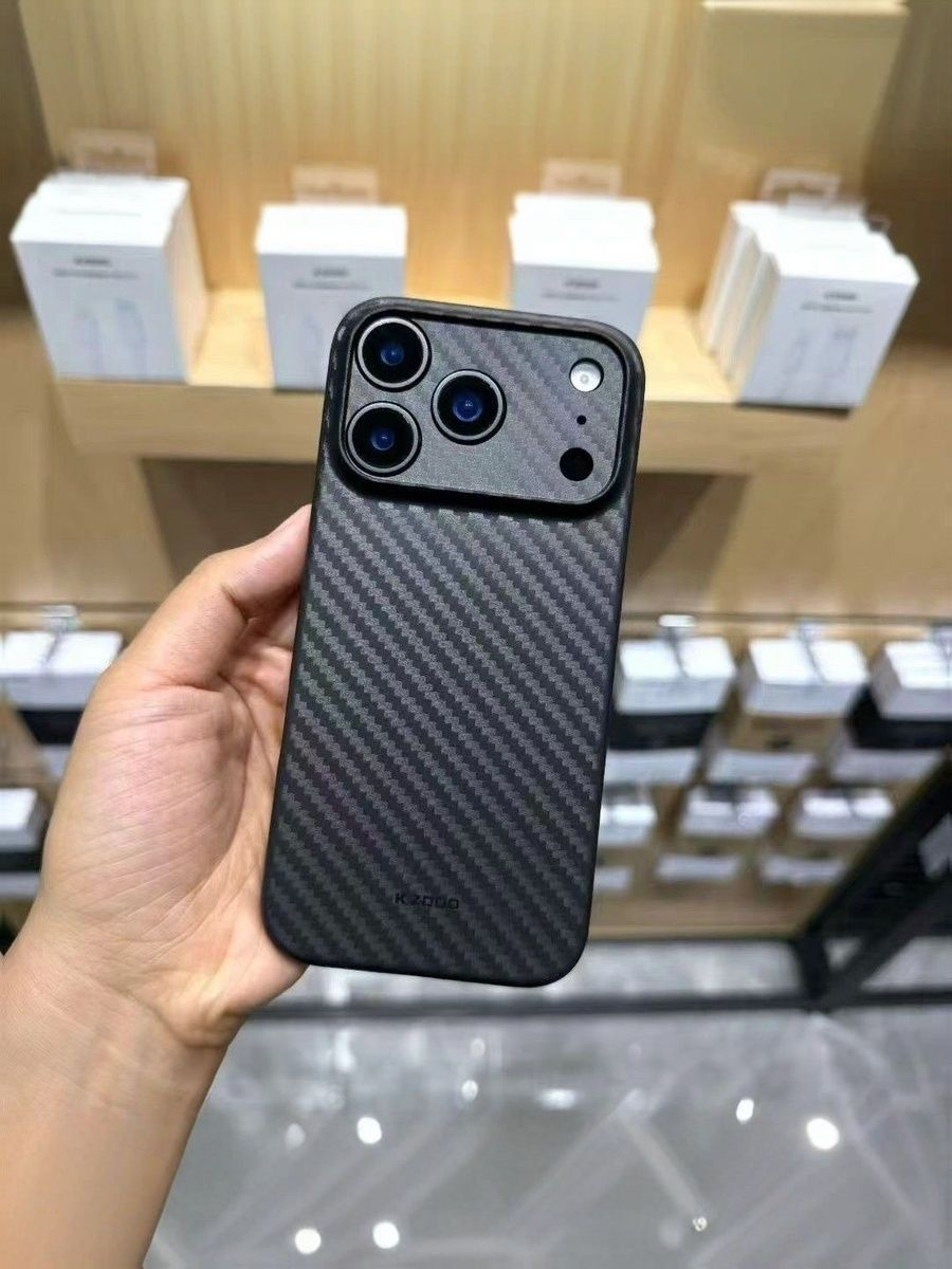 Чехол для iPhone 17 Pro KZDOO Air Carbon Black Вид сзади